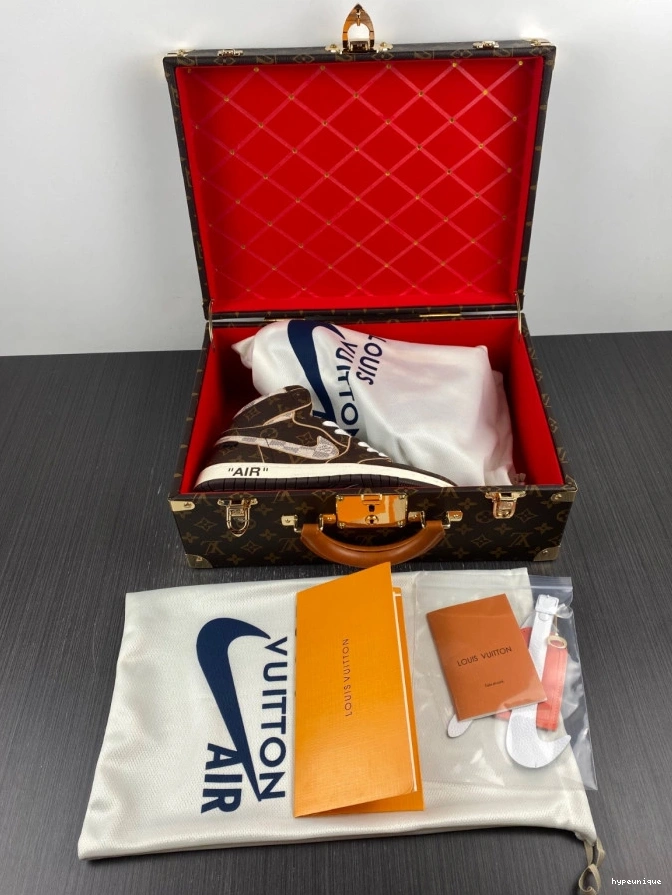 HYPE Jordan OFF-WHITE 1 x Air LV 0723